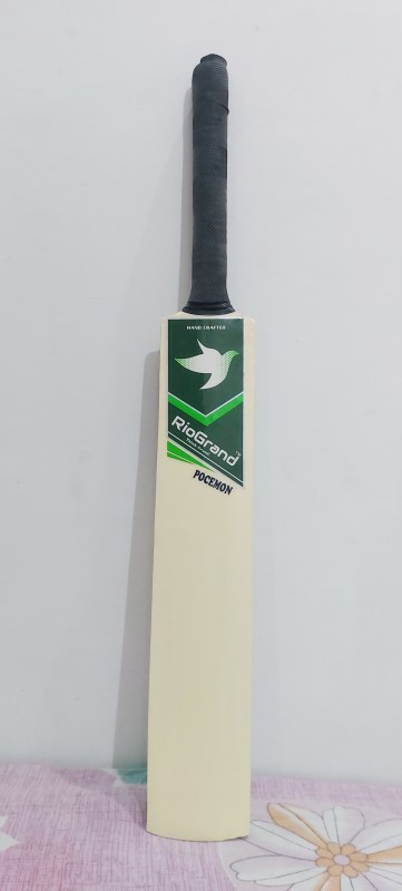 RioGrand Size-6 Wooden Cricket Bat for 12-14 Years Boys | Poplar Willow Cricket Bat (1 kg)